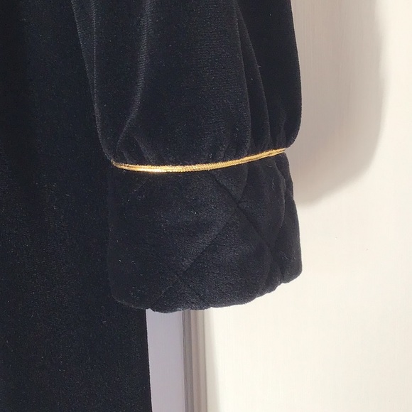 Vintage Black Velvet Robe - Picture 2 of 9